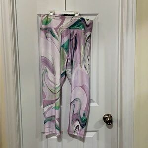 Women’s Joe Fresh workout tights & Jacket.